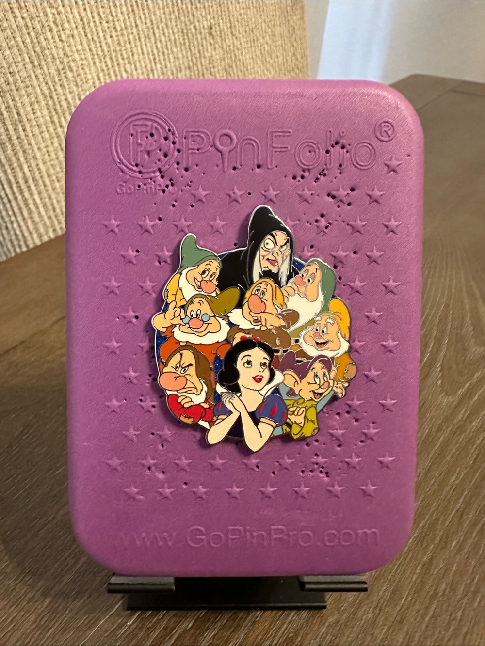 Disney Parks Snow White and‎ the Seven Dwarfs Cast Pin